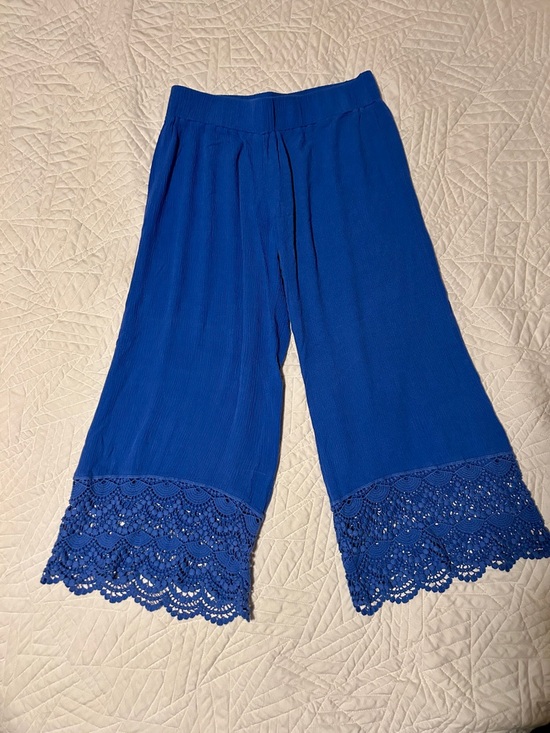 Matilda Jane Pants - Matilda Jane Festival Season Crop Pants Wide Leg With Lace Ankles